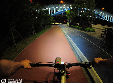 Night biking with PR900 Bike Light